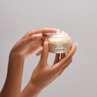 YOUR GIFT: Luxe-Lift Rich Cream Mini 10ml